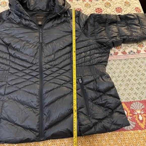 Lane Bryant Women's Down Puffer Jacket Size 26/28 Hooded Black Quilted Coat - Picture 5 of 8